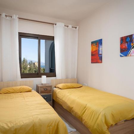 Beach Apartment Marina Duquesa มานิลบา ภายนอก รูปภาพ