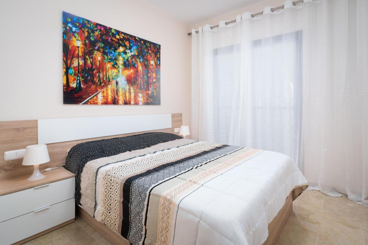Beach Apartment Marina Duquesa มานิลบา ภายนอก รูปภาพ