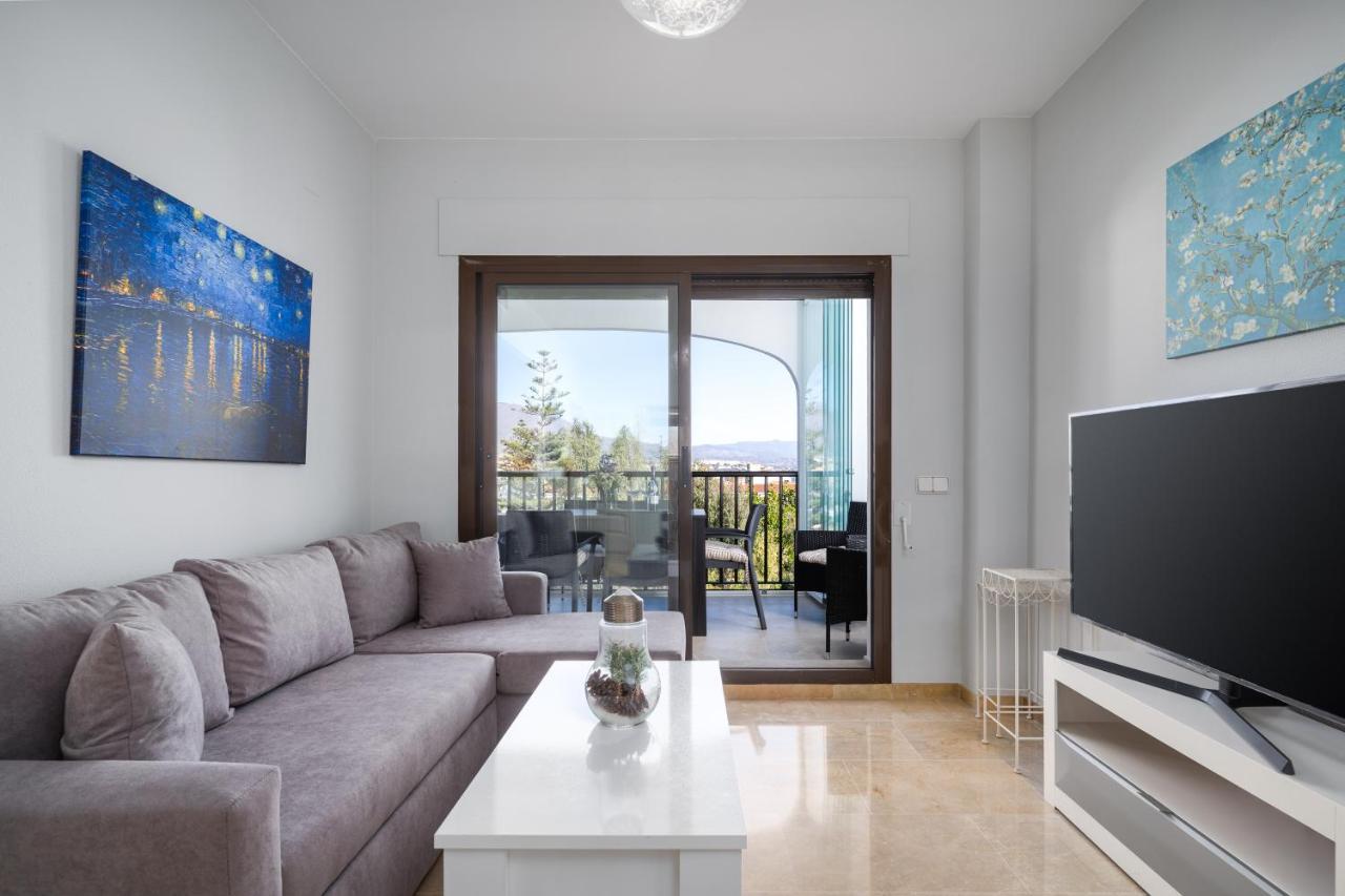 Beach Apartment Marina Duquesa มานิลบา ภายนอก รูปภาพ