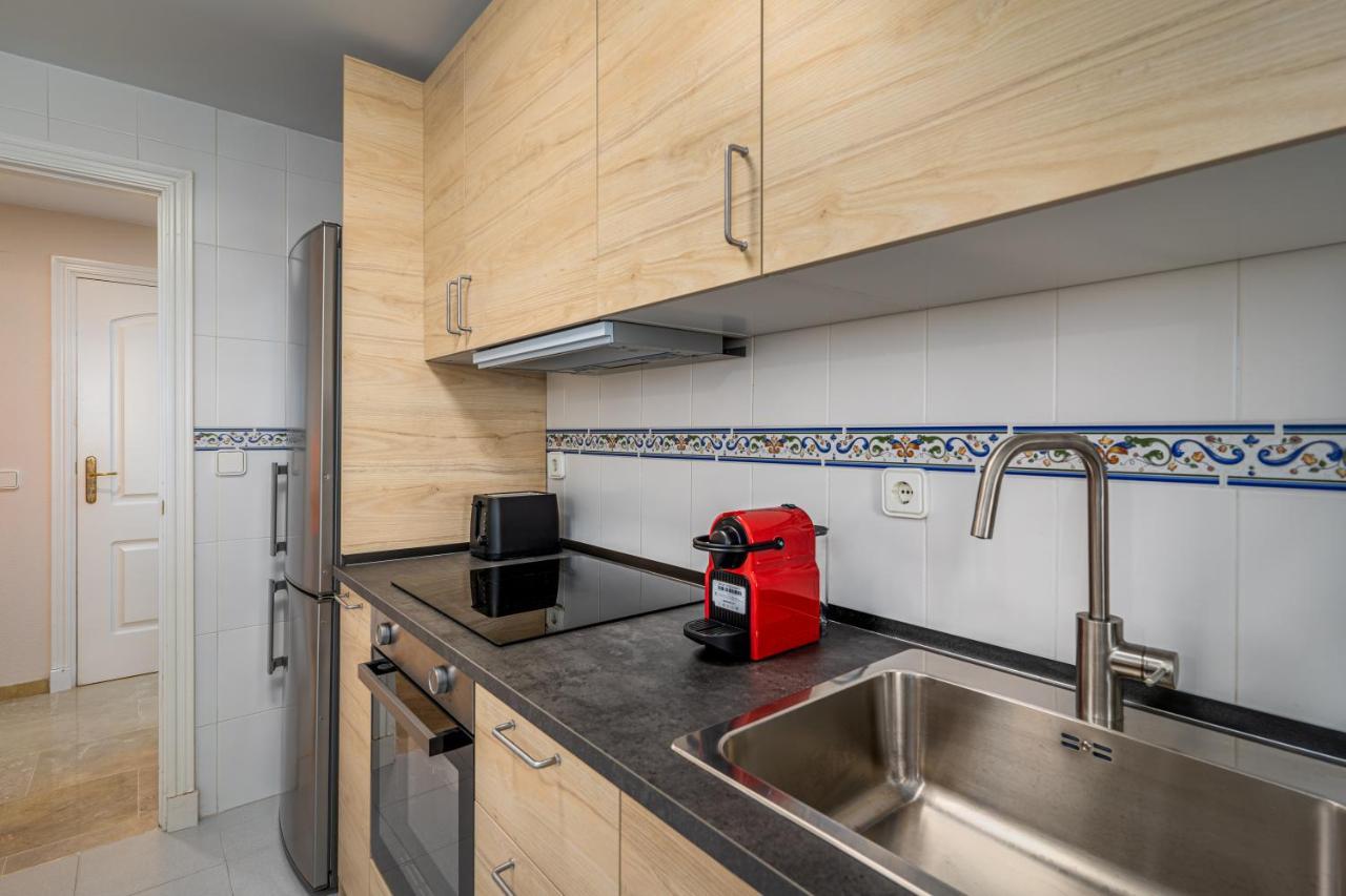 Beach Apartment Marina Duquesa มานิลบา ภายนอก รูปภาพ