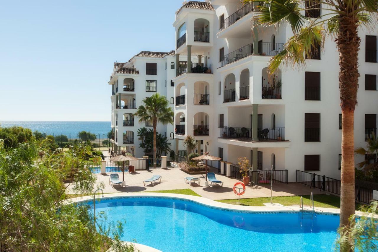 Beach Apartment Marina Duquesa มานิลบา ภายนอก รูปภาพ