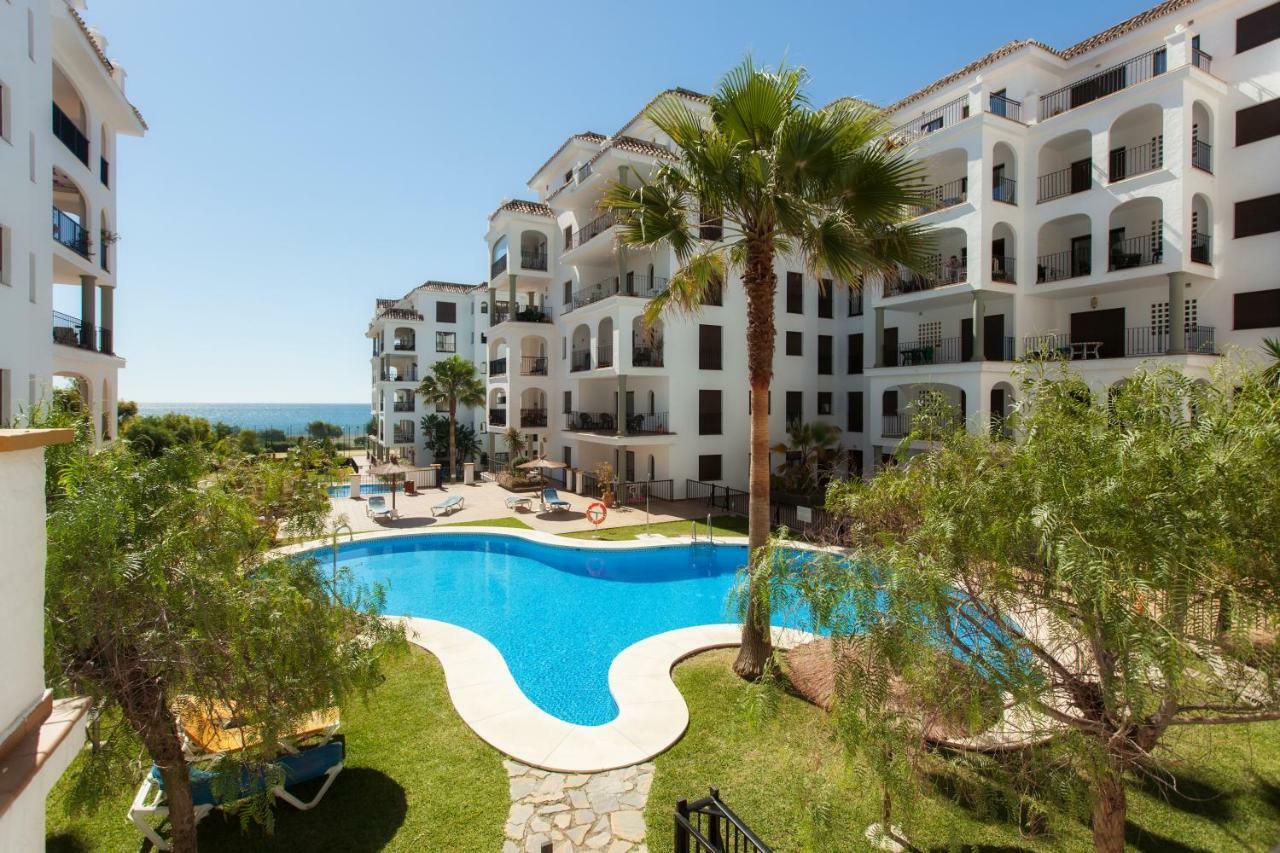 Beach Apartment Marina Duquesa มานิลบา ภายนอก รูปภาพ