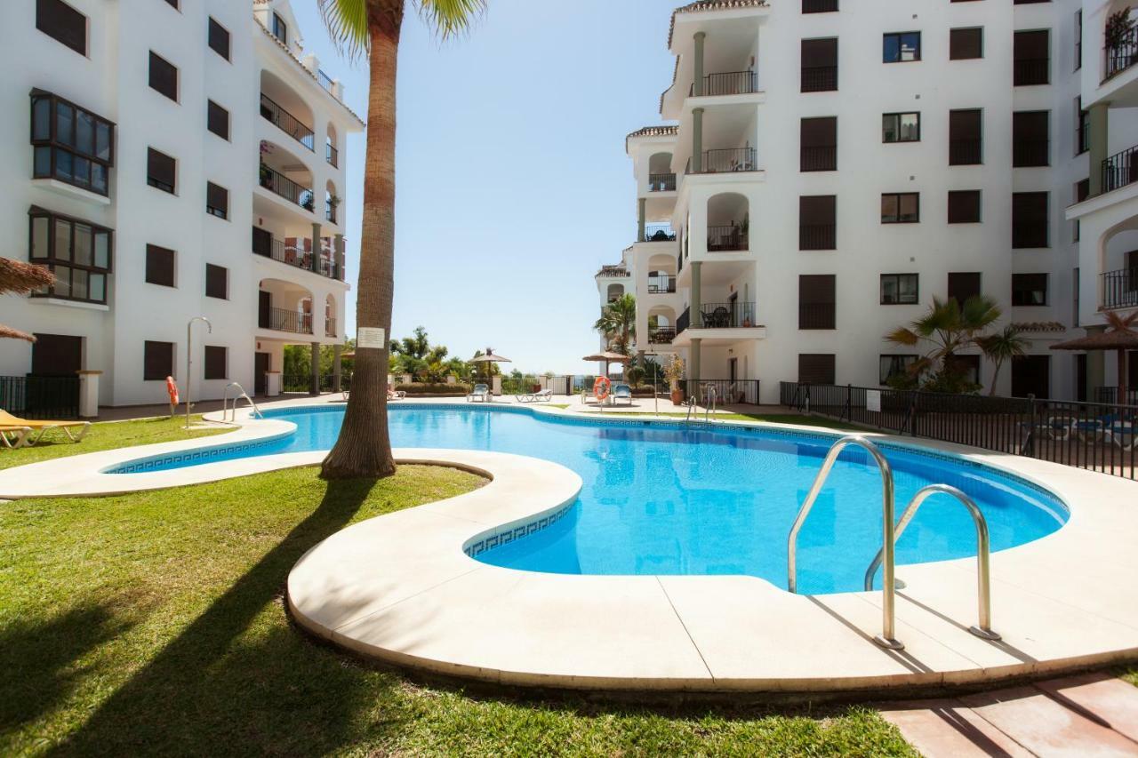 Beach Apartment Marina Duquesa มานิลบา ภายนอก รูปภาพ