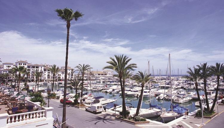 Beach Apartment Marina Duquesa มานิลบา ภายนอก รูปภาพ