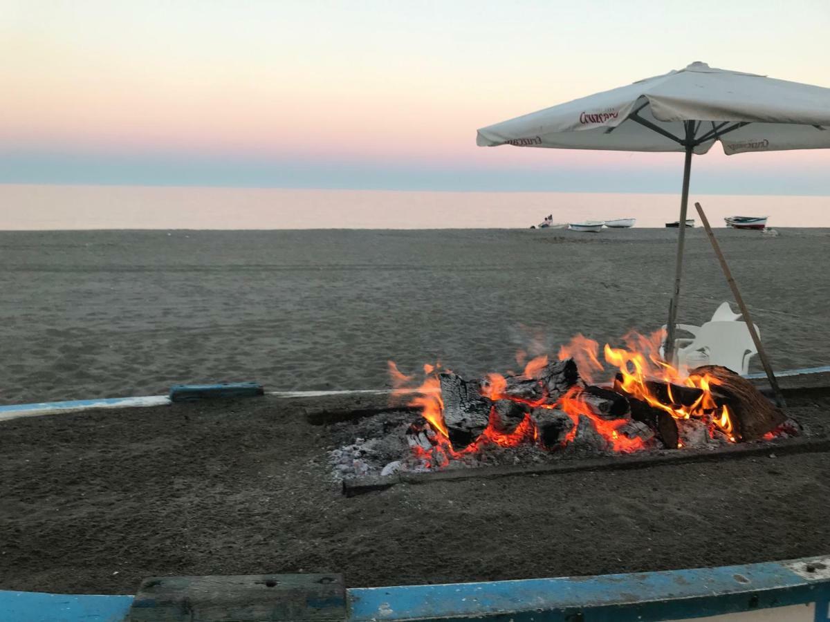 Beach Apartment Marina Duquesa มานิลบา ภายนอก รูปภาพ