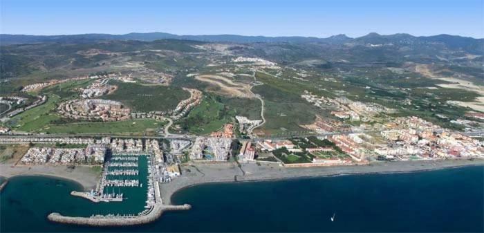 Beach Apartment Marina Duquesa มานิลบา ภายนอก รูปภาพ